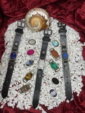 Lederarmbänder und GemLinks