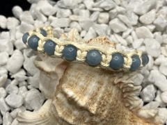 Makramee Armband mit Aquamarin Perlen, Textilband creme, handgefertigt