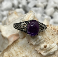 Amethyst Ring (7x9mm)